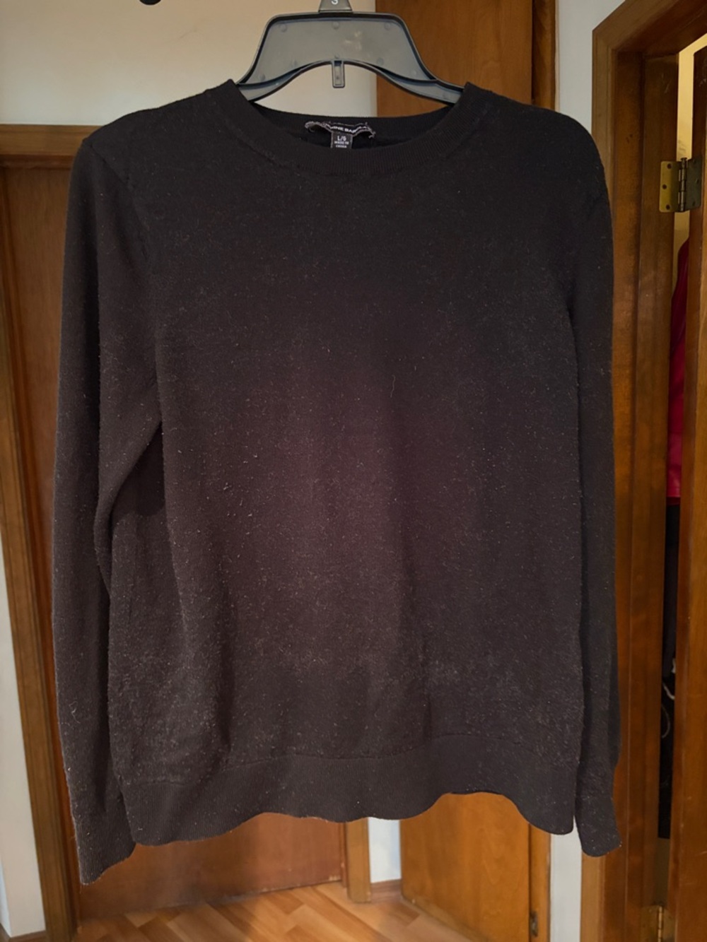 Katherine Barclay women’s Black Crewneck Pullover